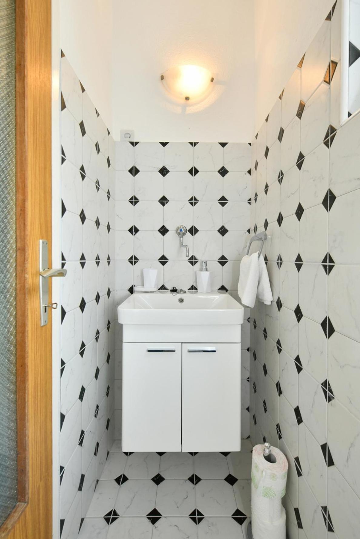 Apartments By The Sea Baska Voda, Makarska - 300 מראה חיצוני תמונה