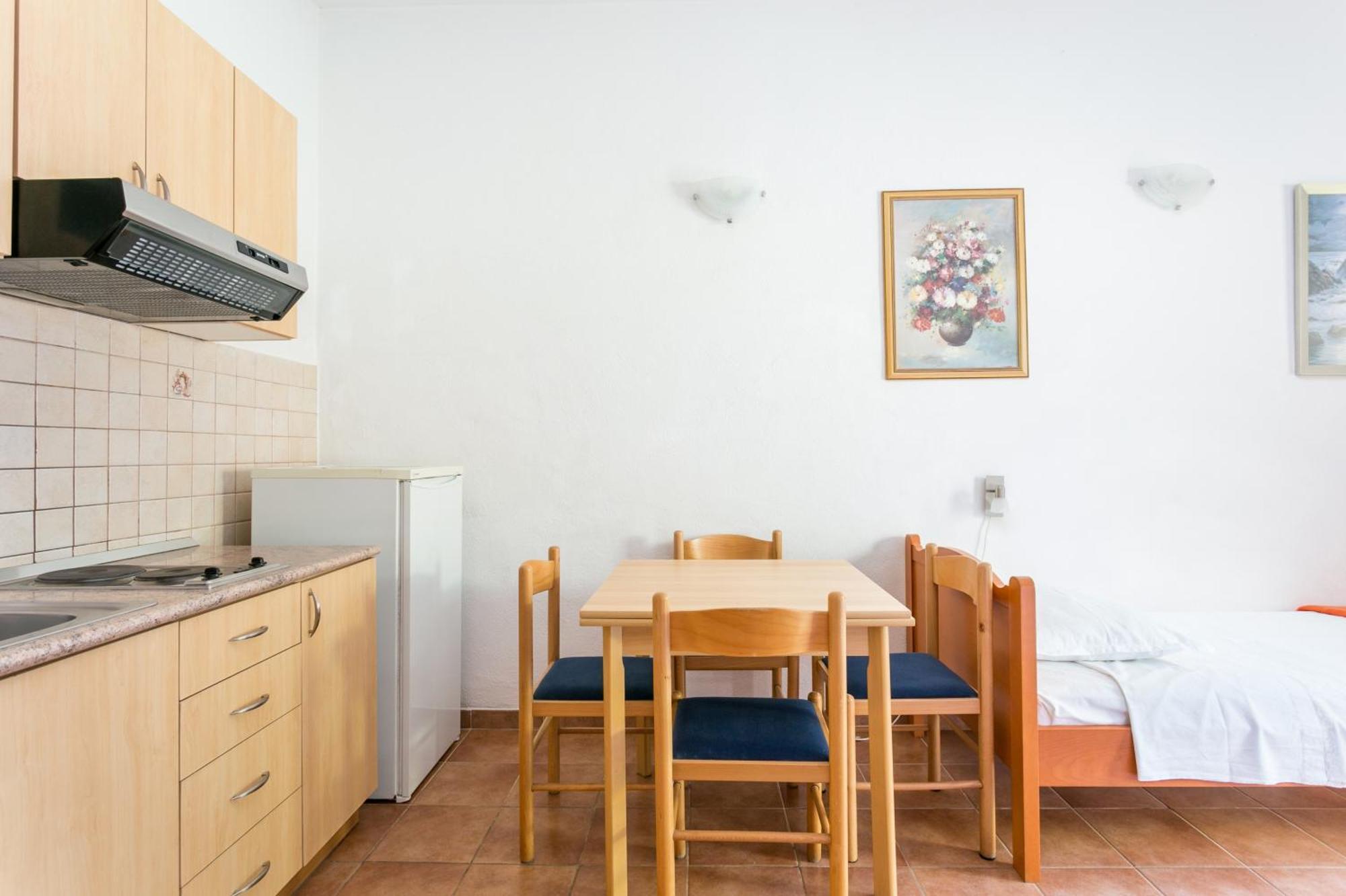Apartments By The Sea Baska Voda, Makarska - 300 מראה חיצוני תמונה