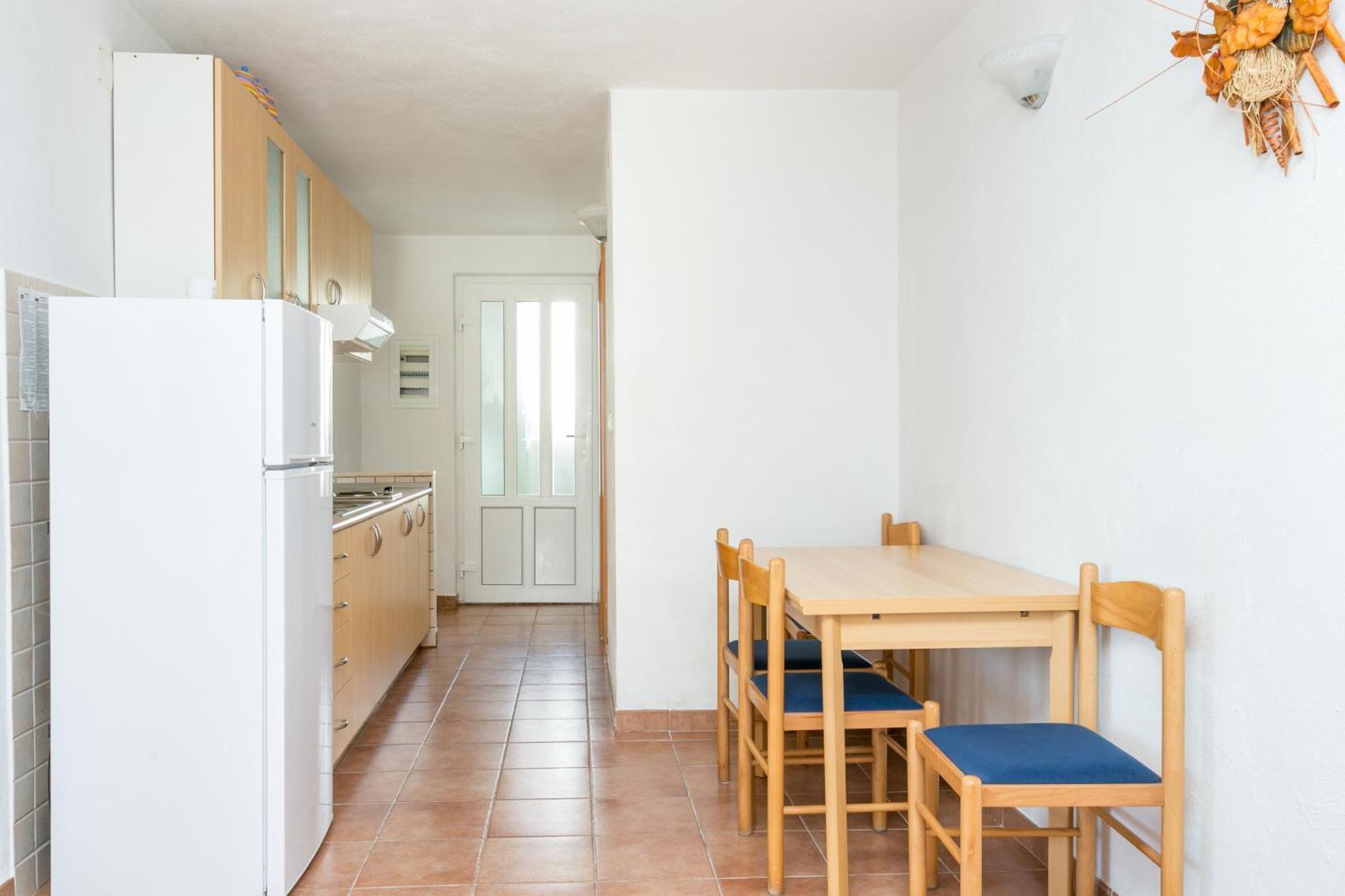 Apartments By The Sea Baska Voda, Makarska - 300 חדר תמונה